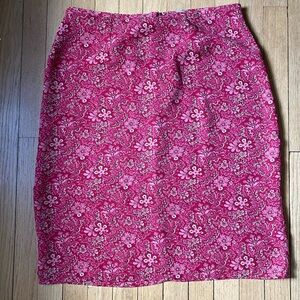 Old Navy women’s skirt Sz 12 pink floral zip light weight lined 26” long spring